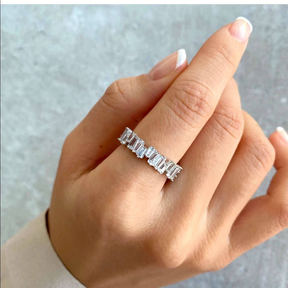 Silver Ring Cubic Zirconia Stone Size 5
